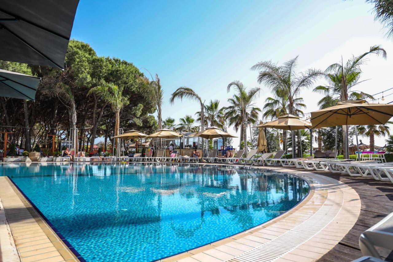 Vm & Hotell Golem (Tirana)