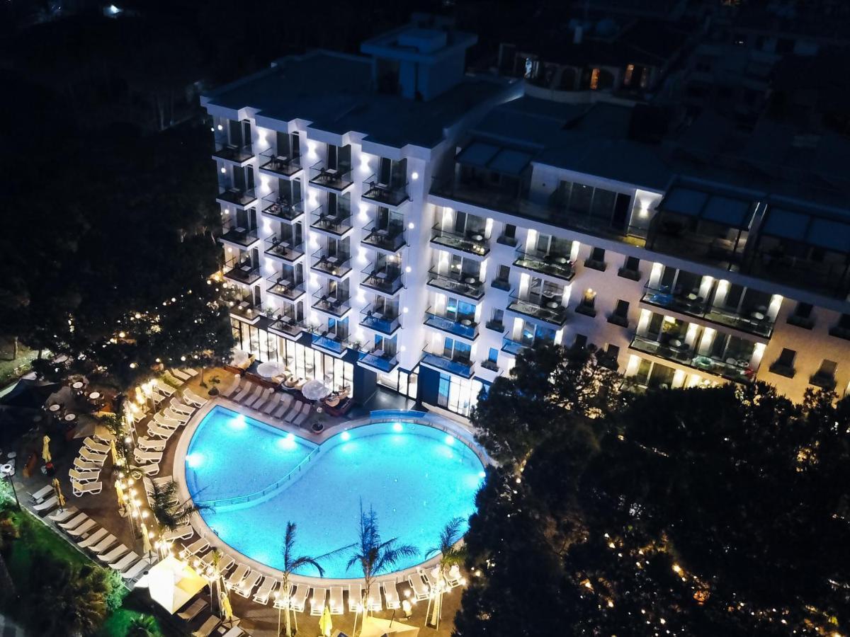 Vm & Hotel