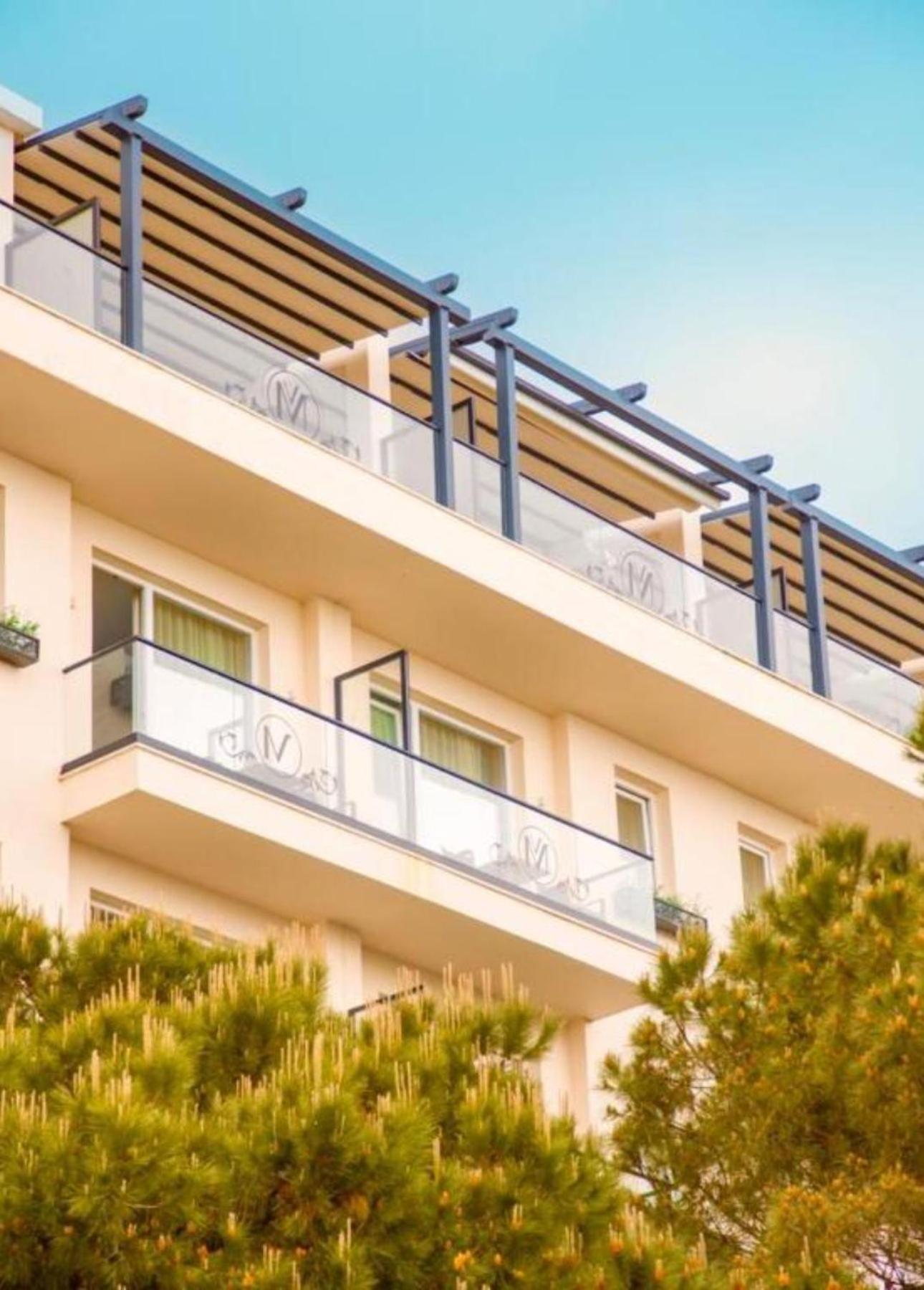 Vm & 5* Golem (Tirana)