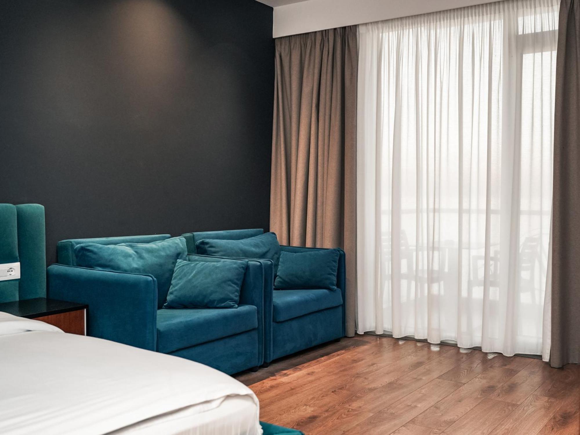 Hotel Vm & Golem (Tirana)