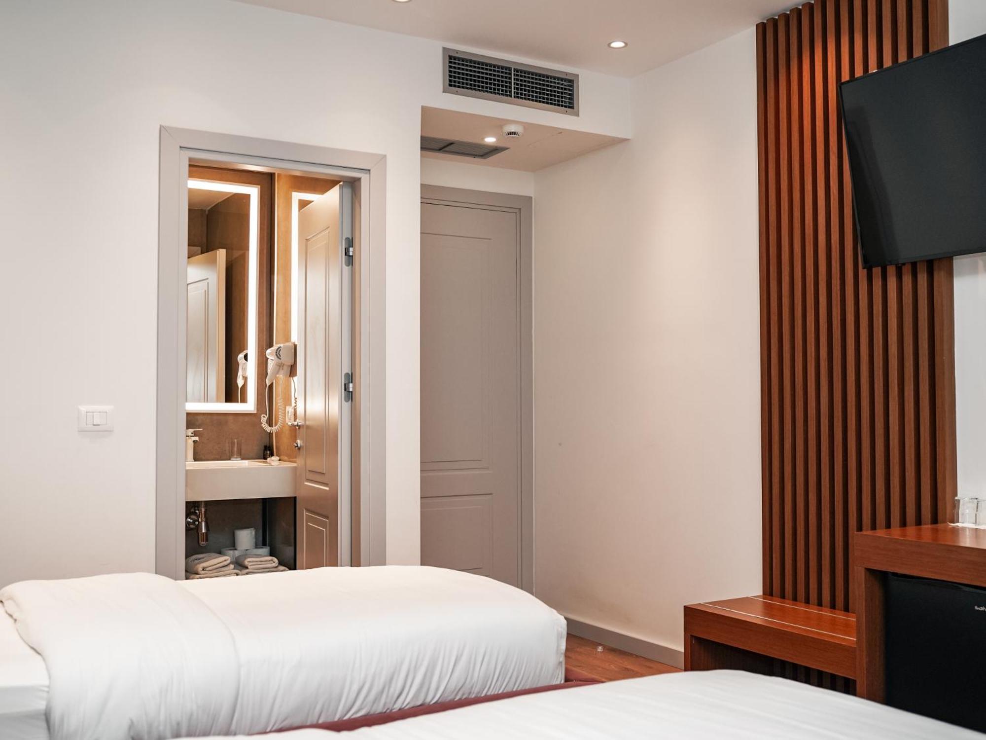 Hotel Vm &