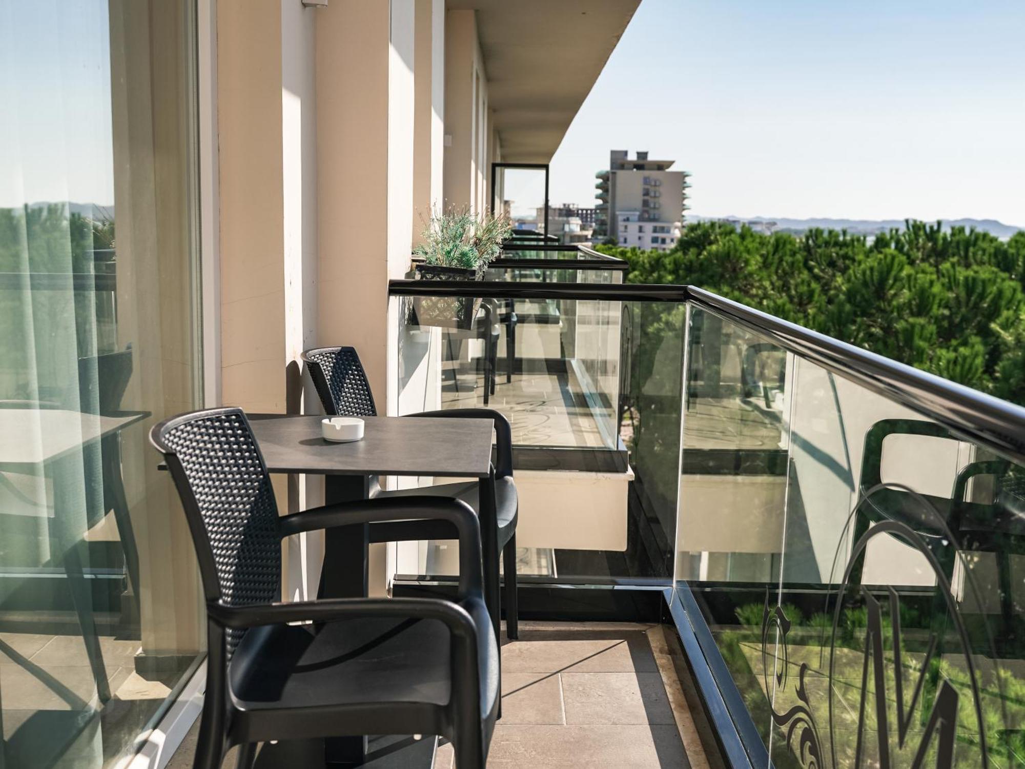 Hotel Vm &