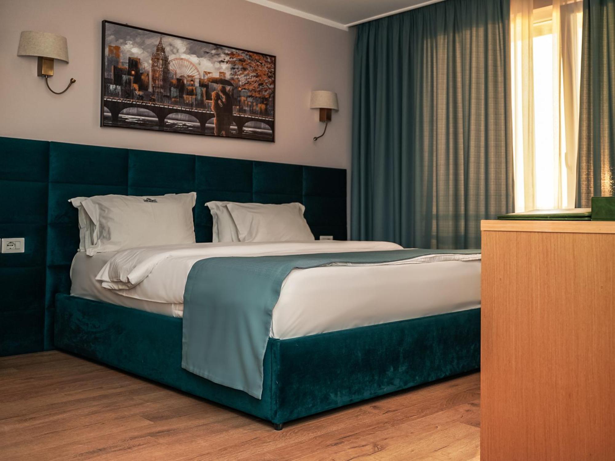 Vm & Hotel