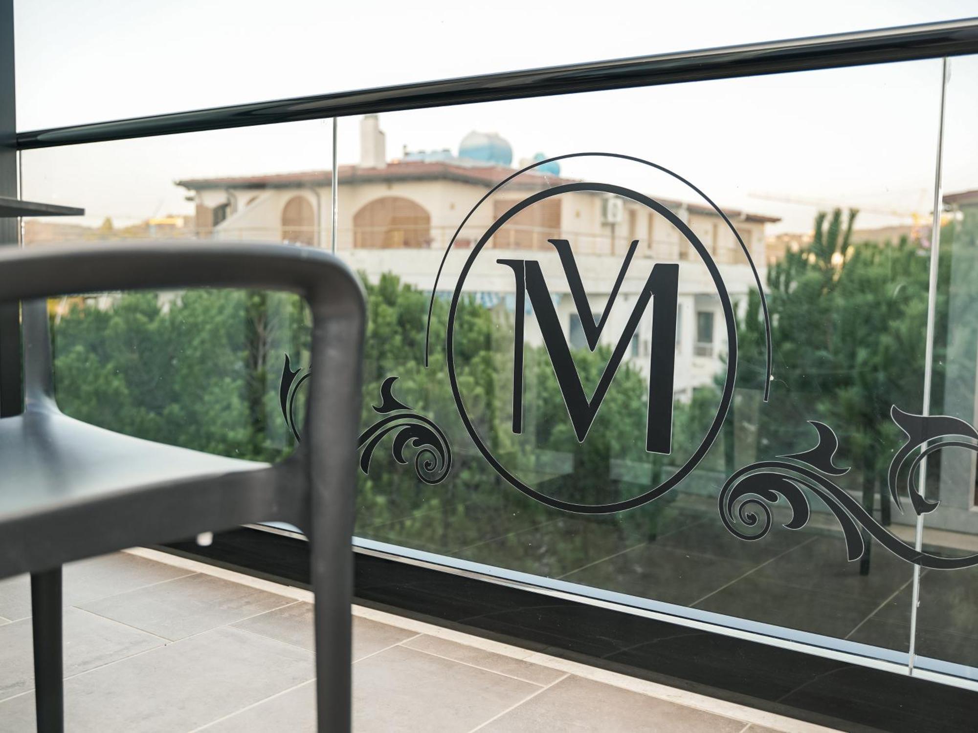 Vm & Hotel