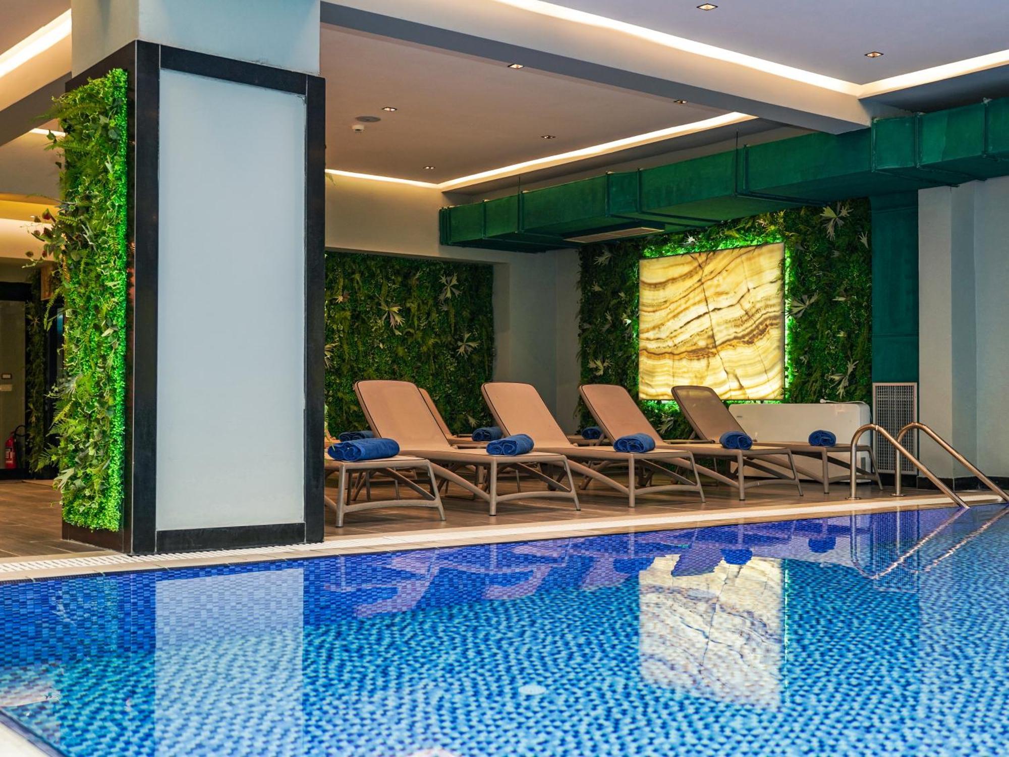 Hotel Vm & 5*